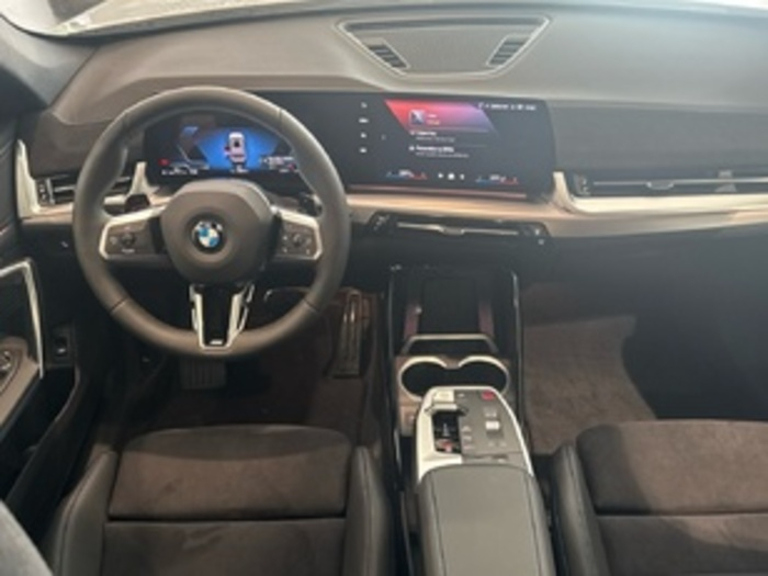 Renting BMW X1 sDrive20d 120 kW (163 CV) 27 16