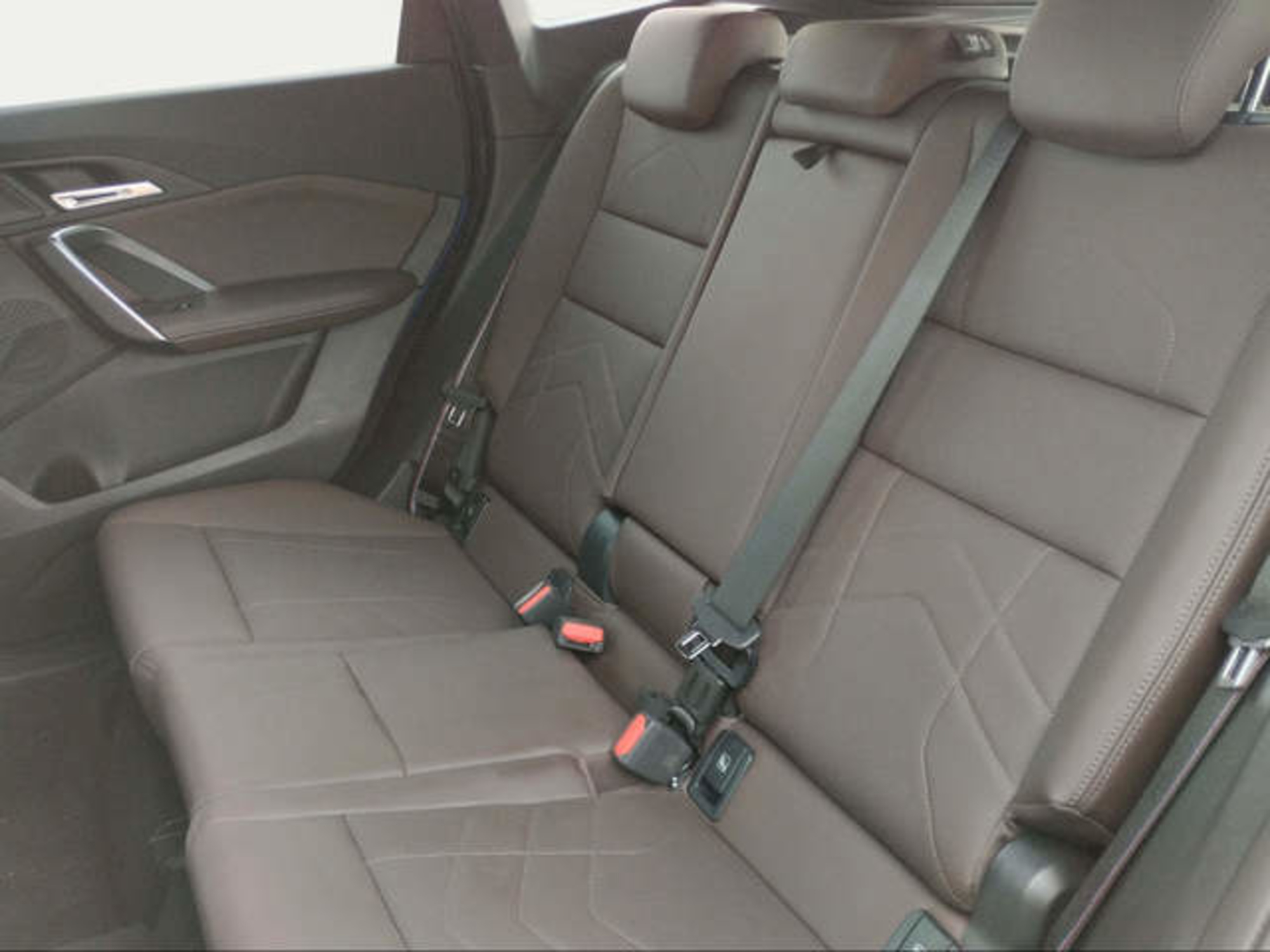 Renting BMW X1 sDrive20d 120 kW (163 CV) 27 19