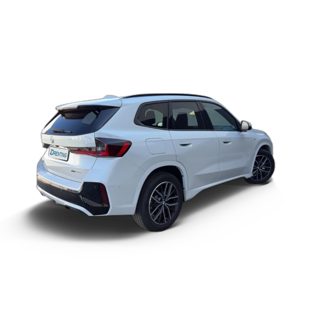 Renting BMW X1 sDrive20d 120 kW (163 CV) 5 4
