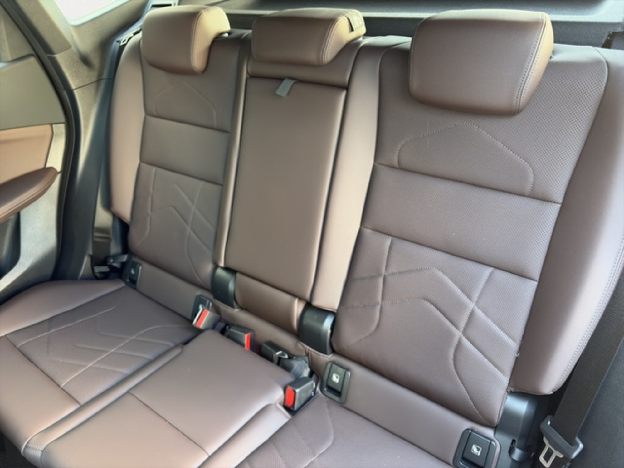 Renting BMW X1 sDrive20d 120 kW (163 CV) 5 4