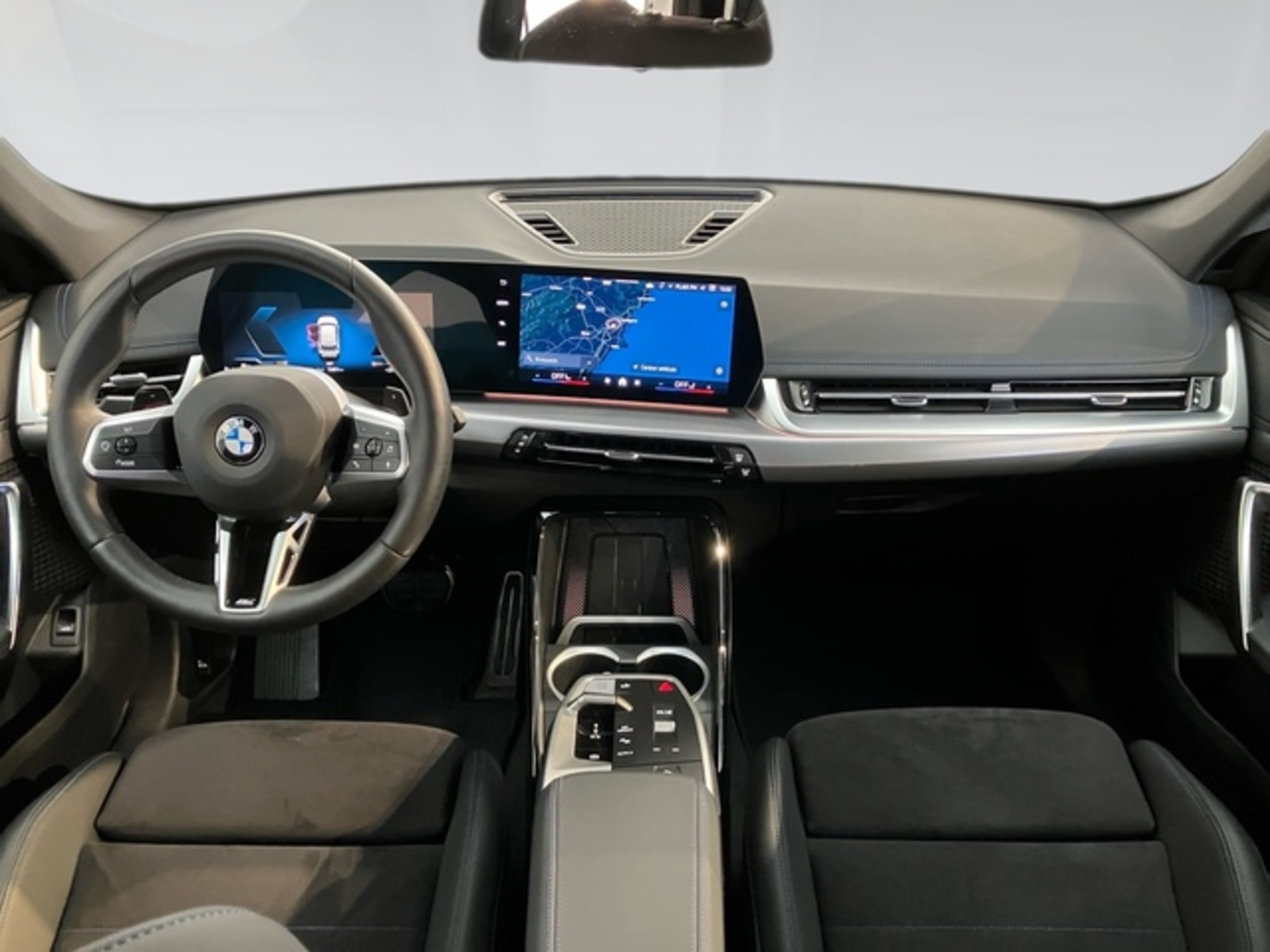 Renting BMW X1 sDrive20d 120 kW (163 CV) 7 11