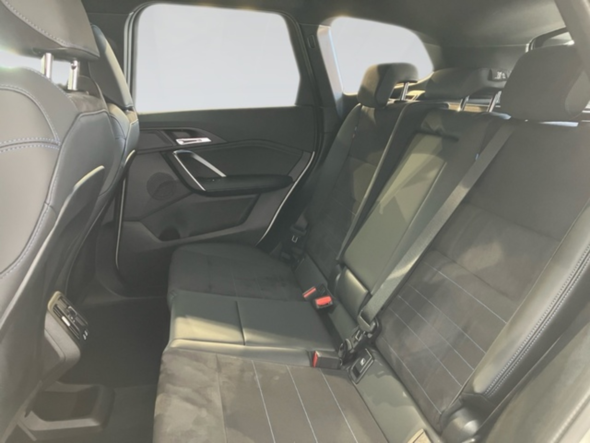 Renting BMW X1 sDrive20d 120 kW (163 CV) 7 11