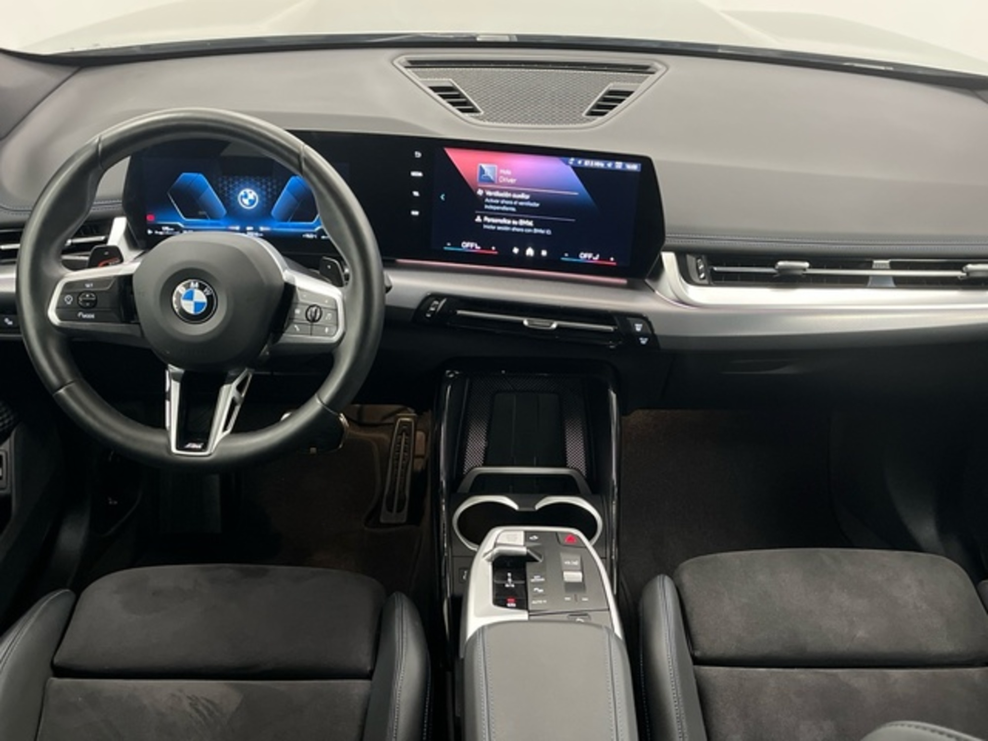 Renting BMW X1 sDrive20d 120 kW (163 CV) 7 12