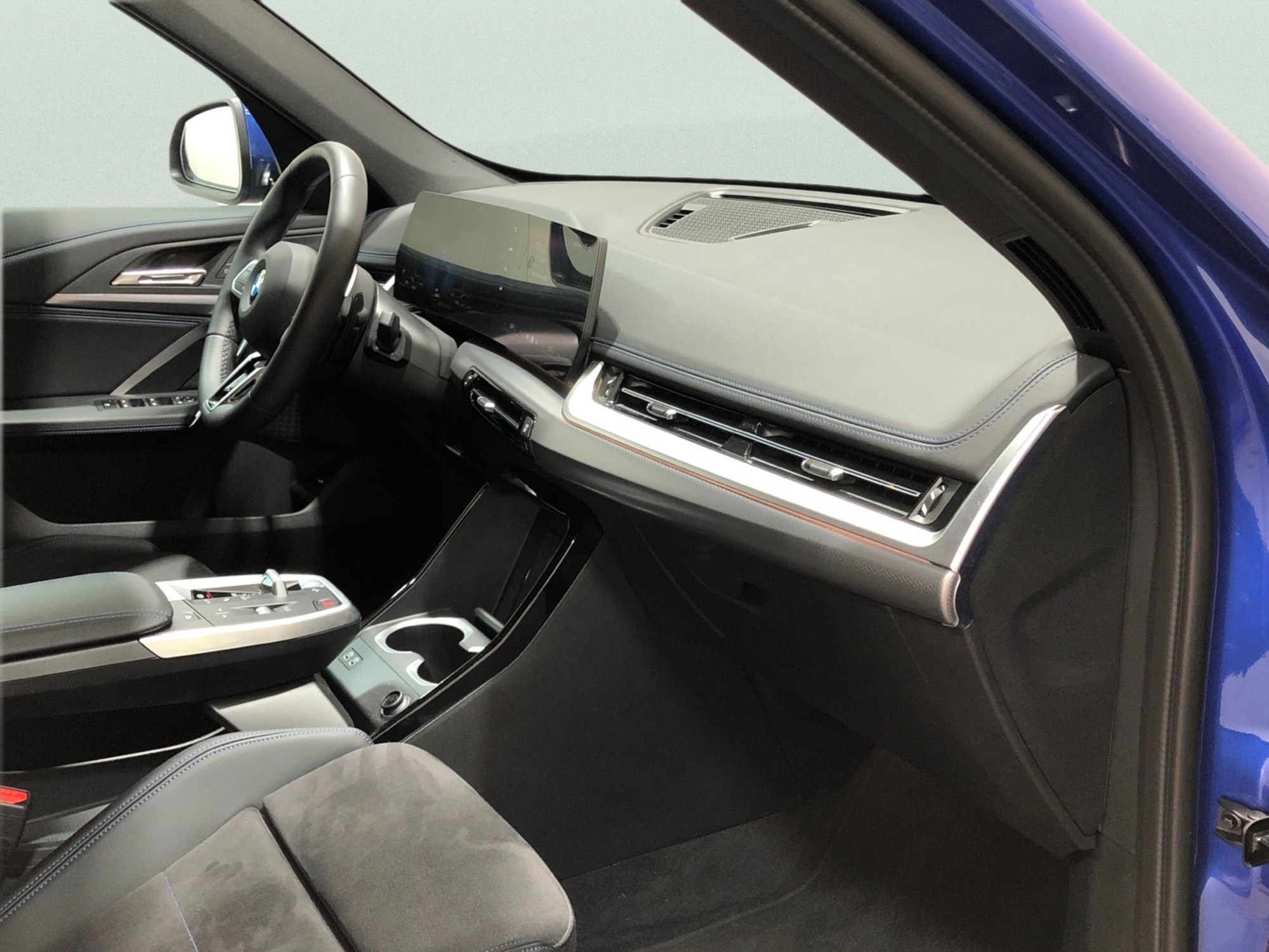 Renting BMW X1 sDrive20d 120 kW (163 CV) 8 3