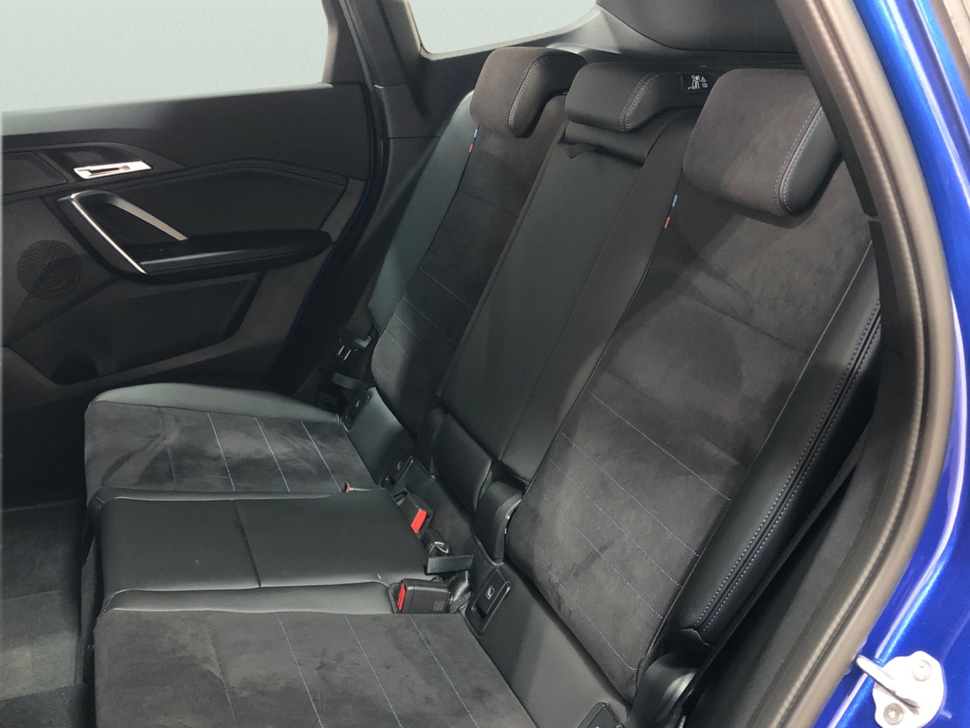 Renting BMW X1 sDrive20d 120 kW (163 CV) 8 3