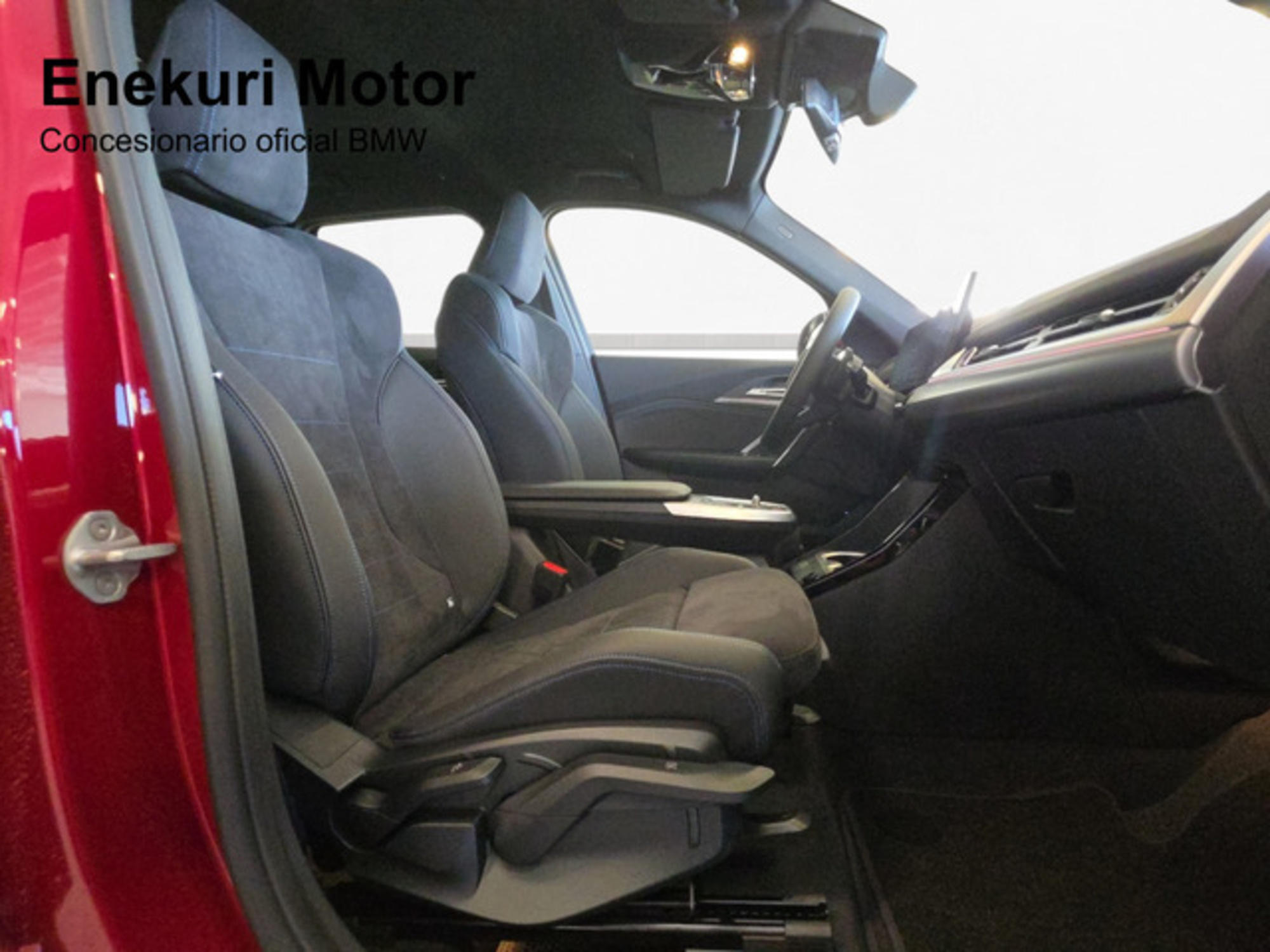 Renting BMW X1 sDrive20i 125 kW (170 CV) 2 2