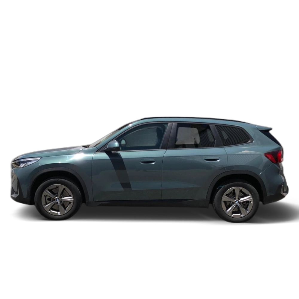Renting BMW X1 sDrive20i 125 kW (170 CV) 3