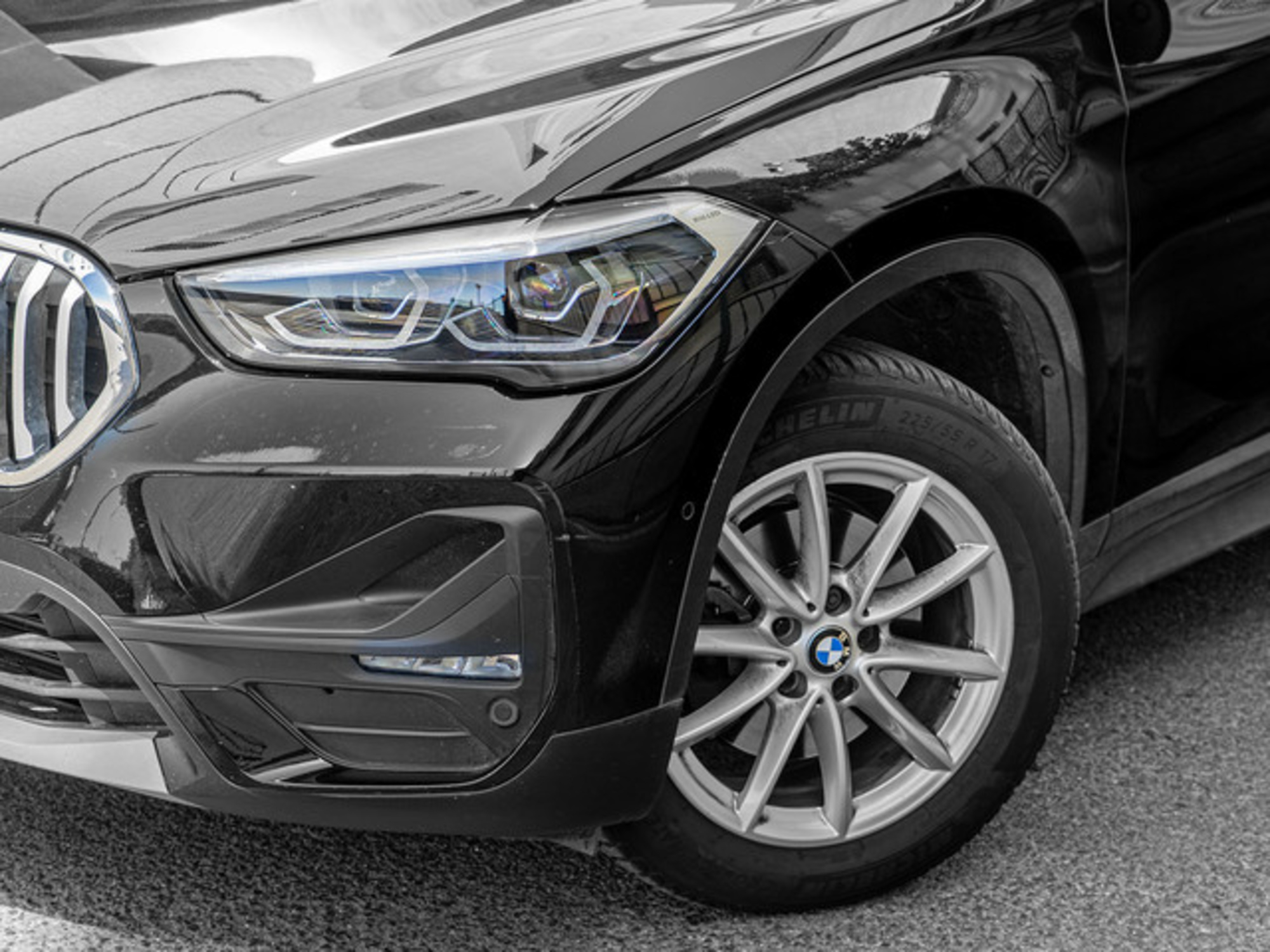 Renting BMW X1 xDrive18d 110 kW (150 CV)