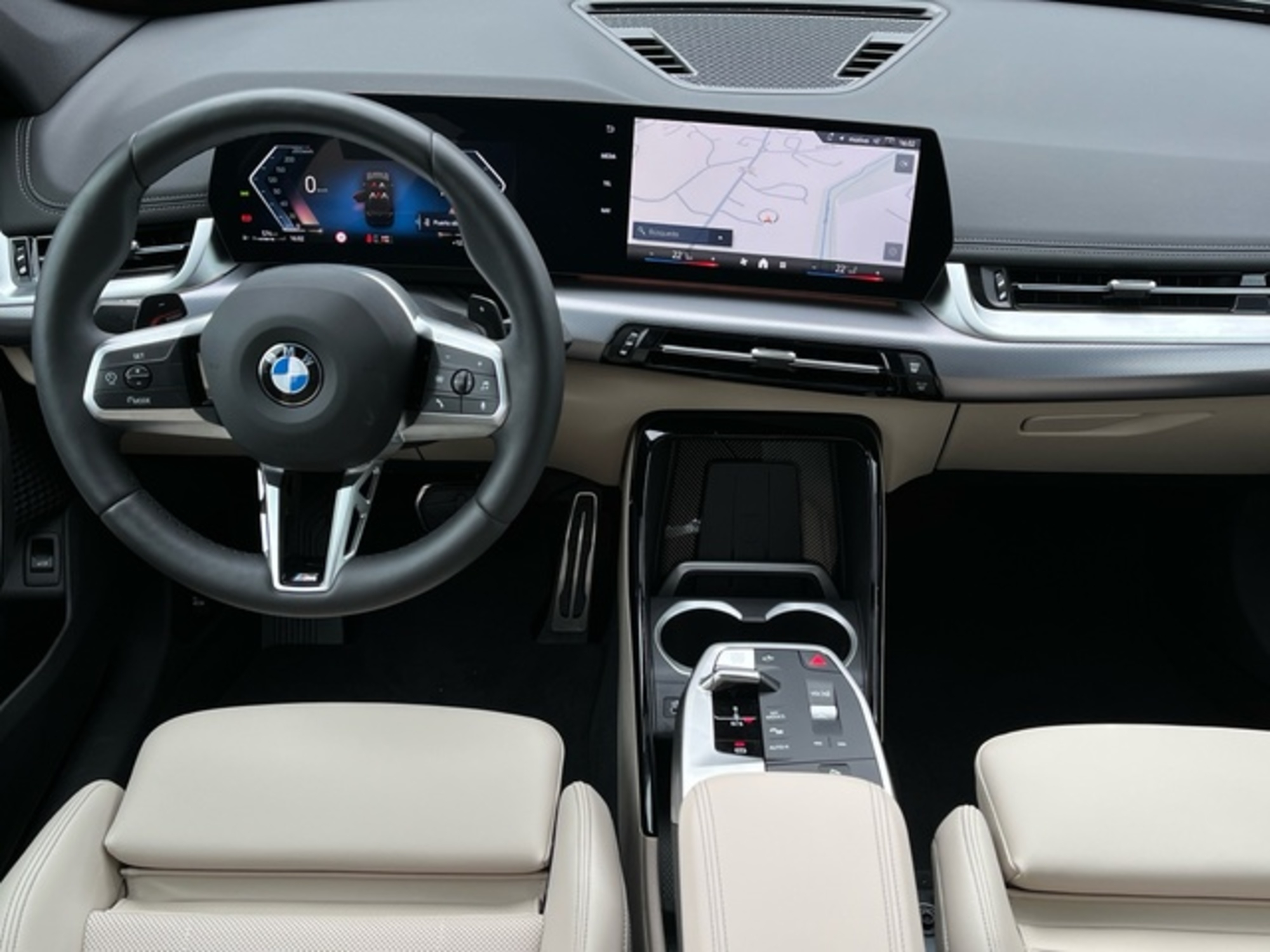 Renting BMW X1 xDrive20d 120 kW (163 CV) 16