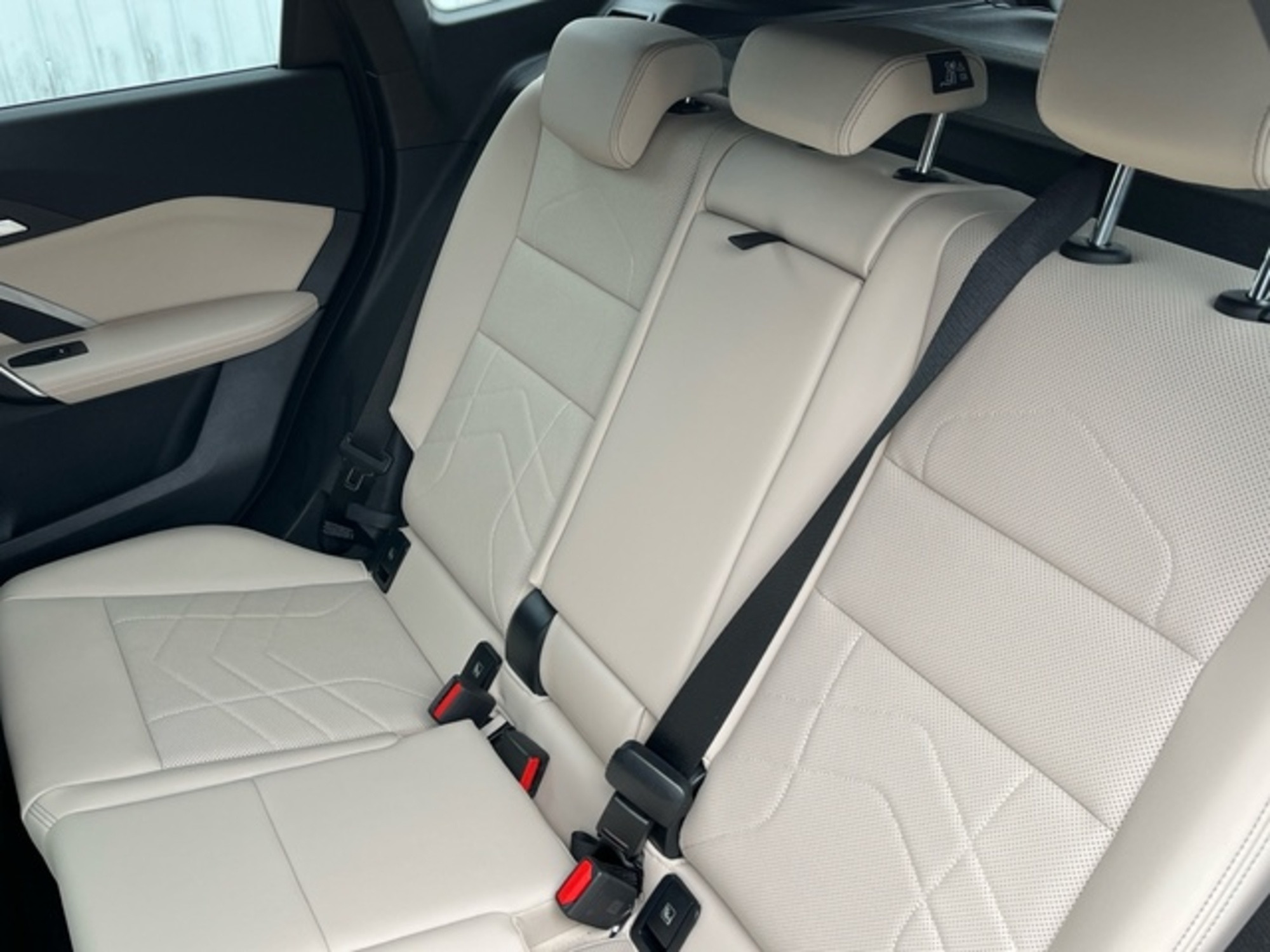 Renting BMW X1 xDrive20d 120 kW (163 CV) 16