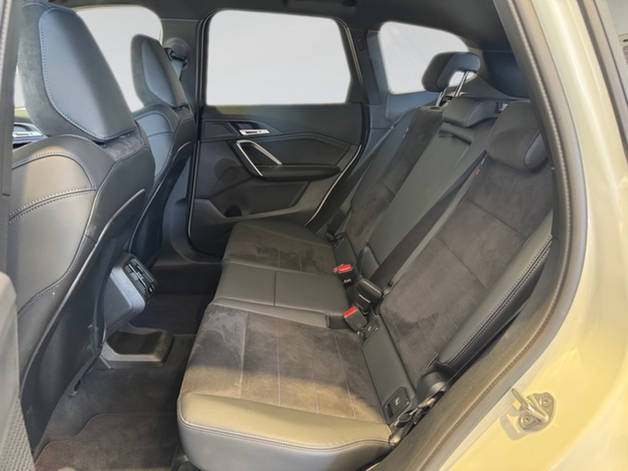 Renting BMW X1 xDrive20d 120 kW (163 CV) 9