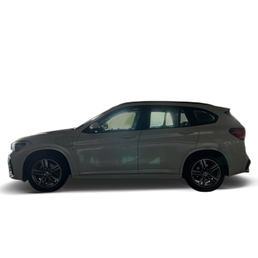 Renting BMW X1 xDrive25e 162 kW (220 CV) 1