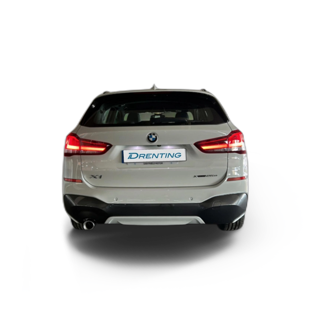 Renting BMW X1 xDrive25e 162 kW (220 CV) 1