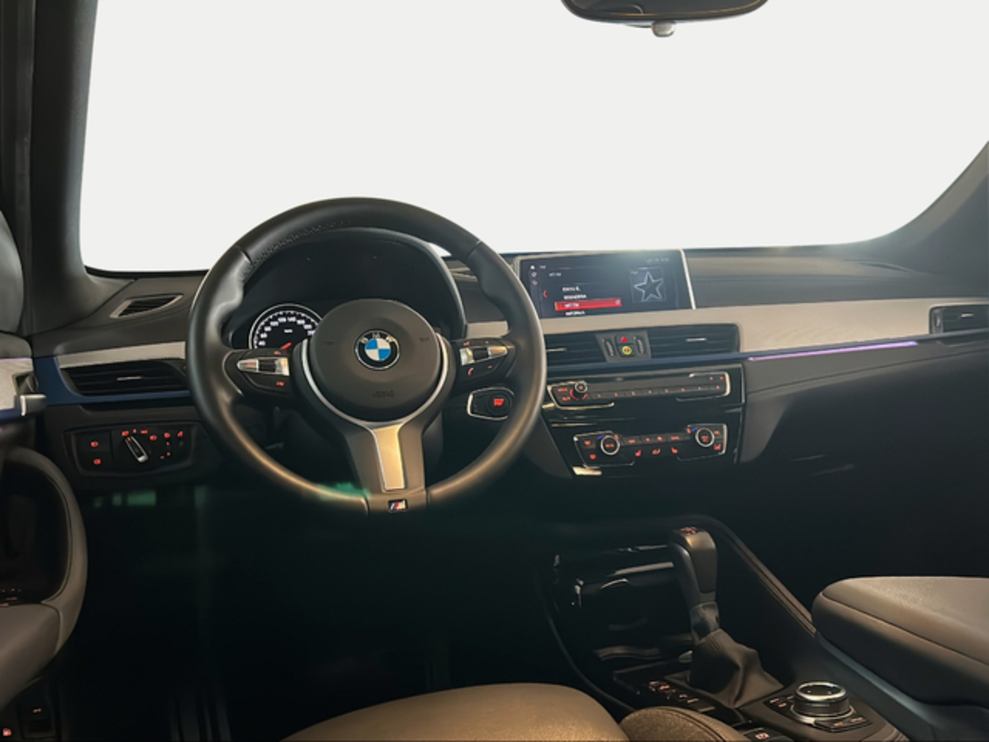 Renting BMW X1 xDrive25e 162 kW (220 CV) 1