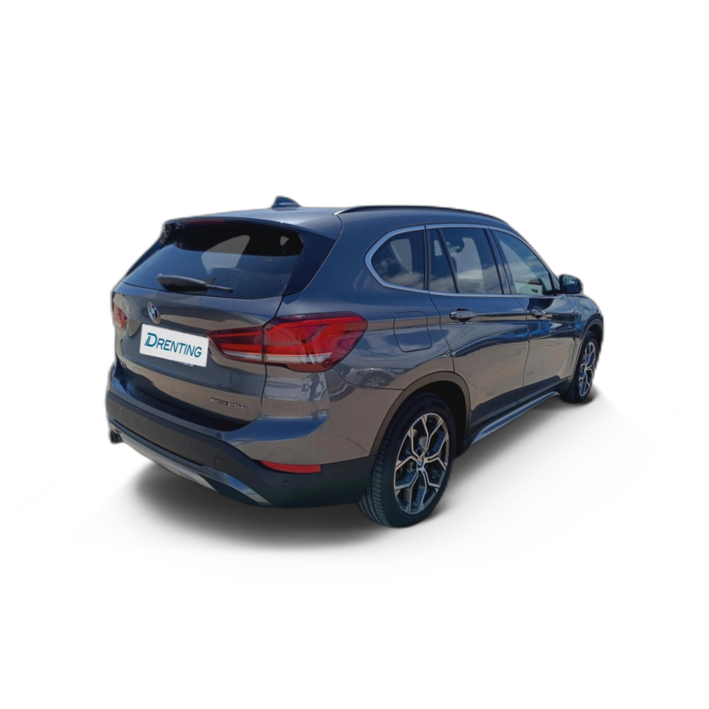 Renting BMW X1 xDrive25e 162 kW (220 CV) 3 2