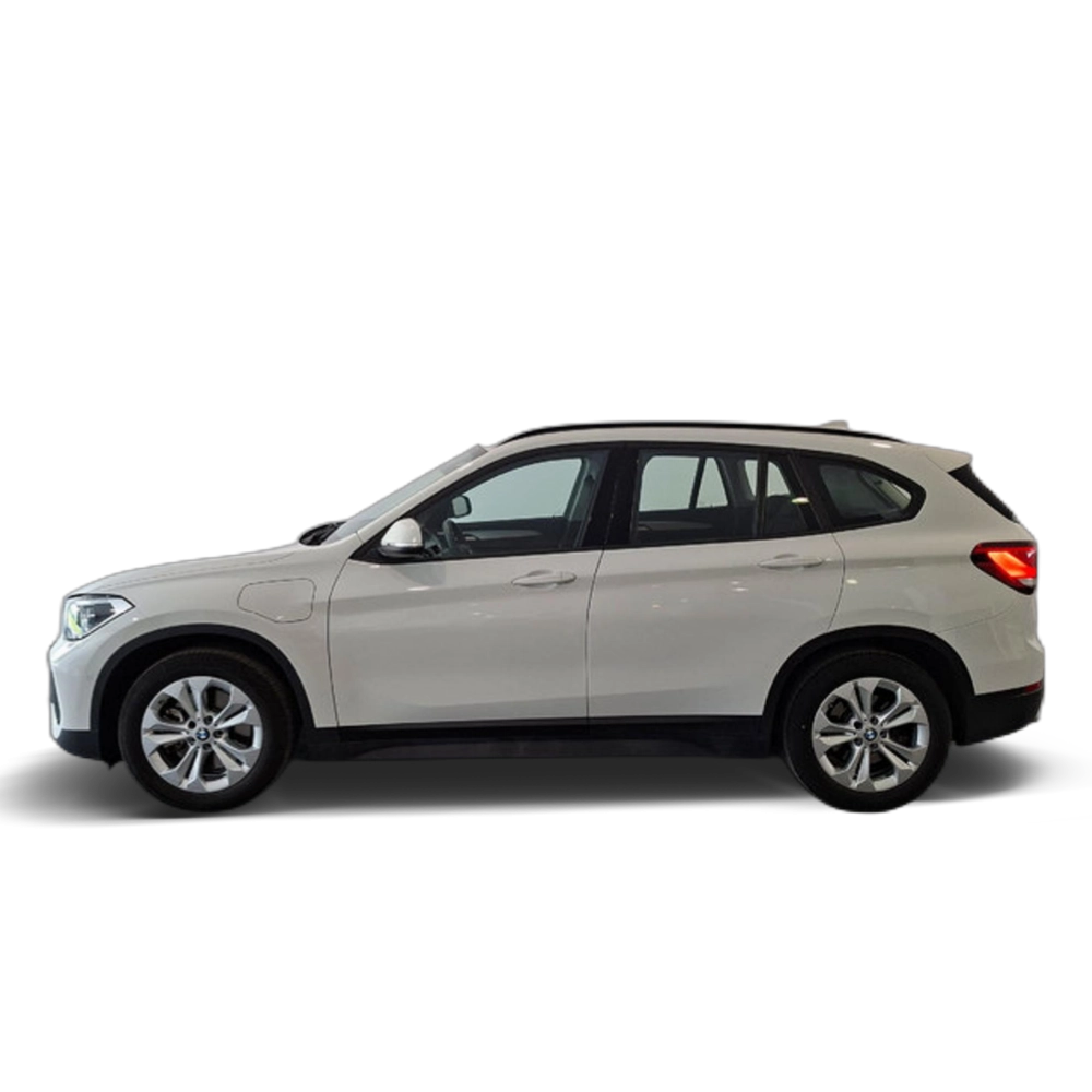 Renting BMW X1 xDrive25e 162 kW (220 CV) 8