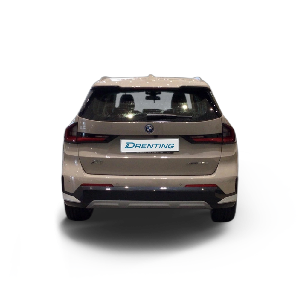 Renting BMW X1 xDrive25e 180 kW (245 CV) 10 10