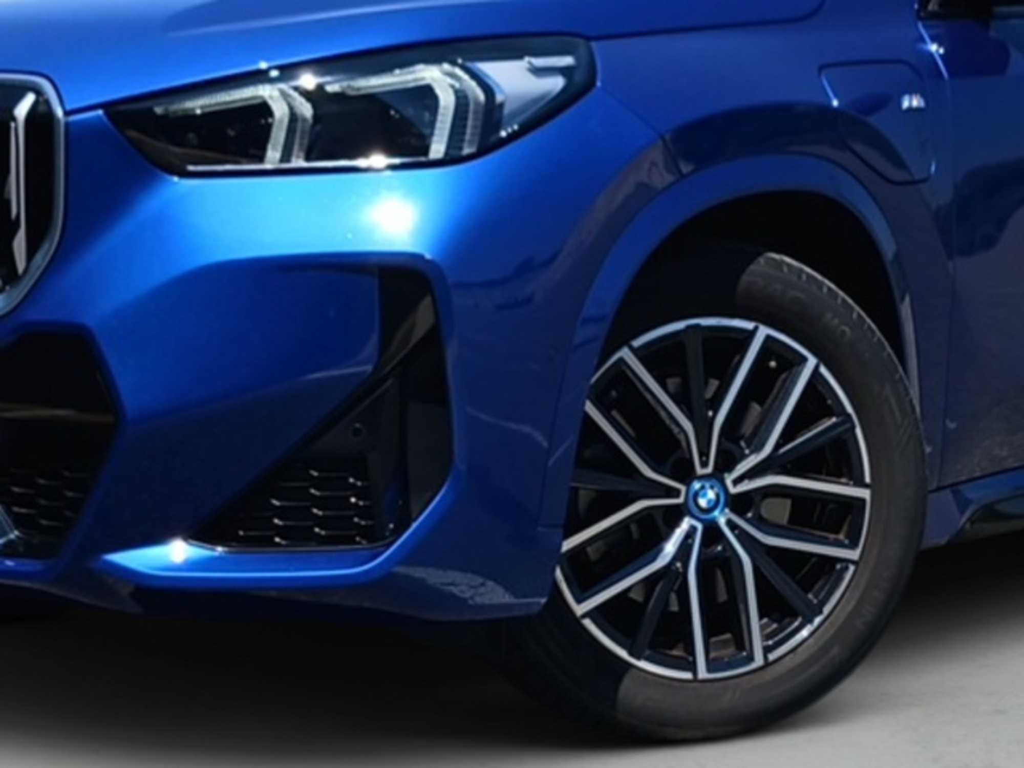 Renting BMW X1 xDrive25e 180 kW (245 CV) 10 20