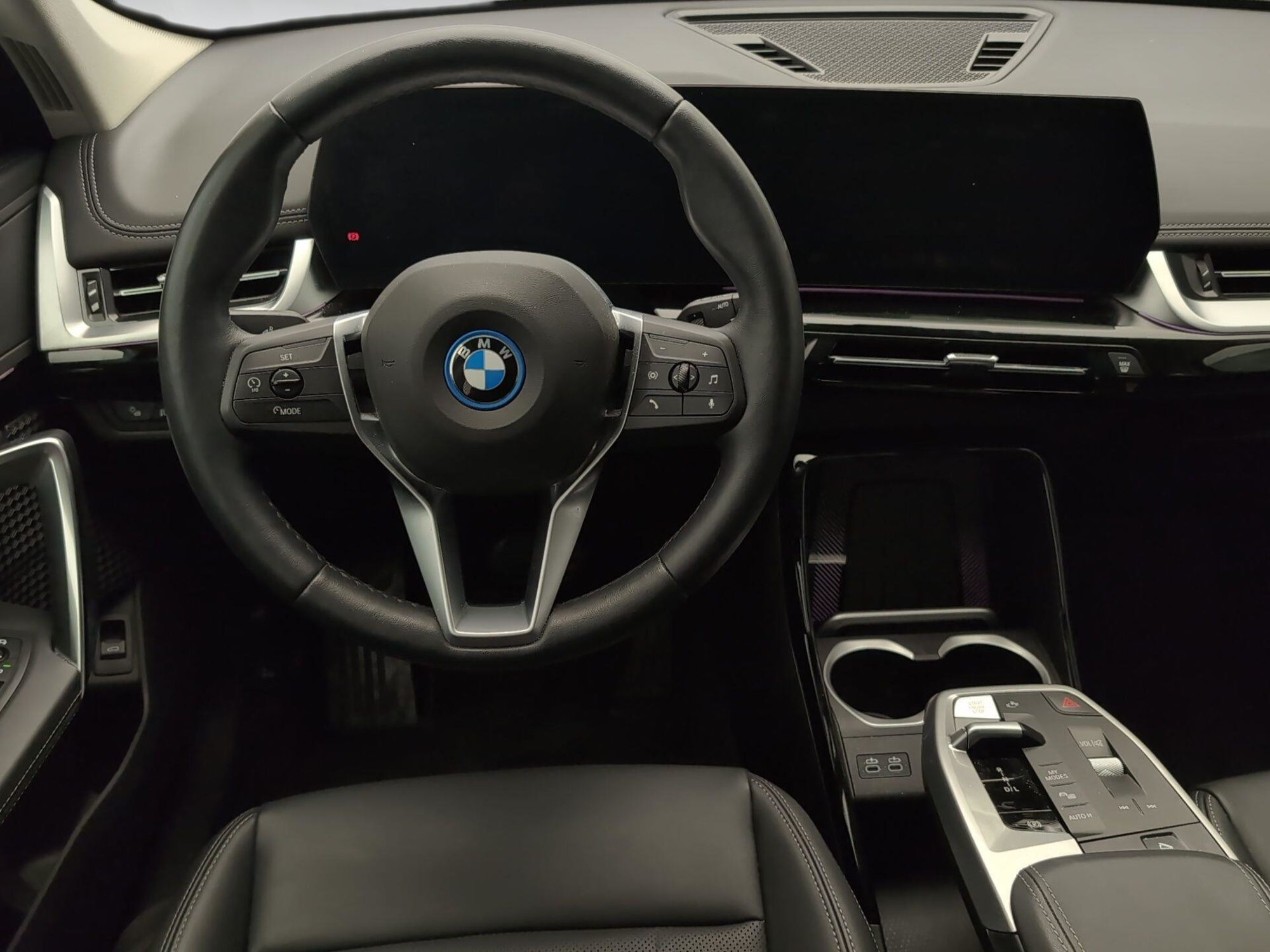 Renting BMW X1 xDrive25e 180 kW (245 CV) 18