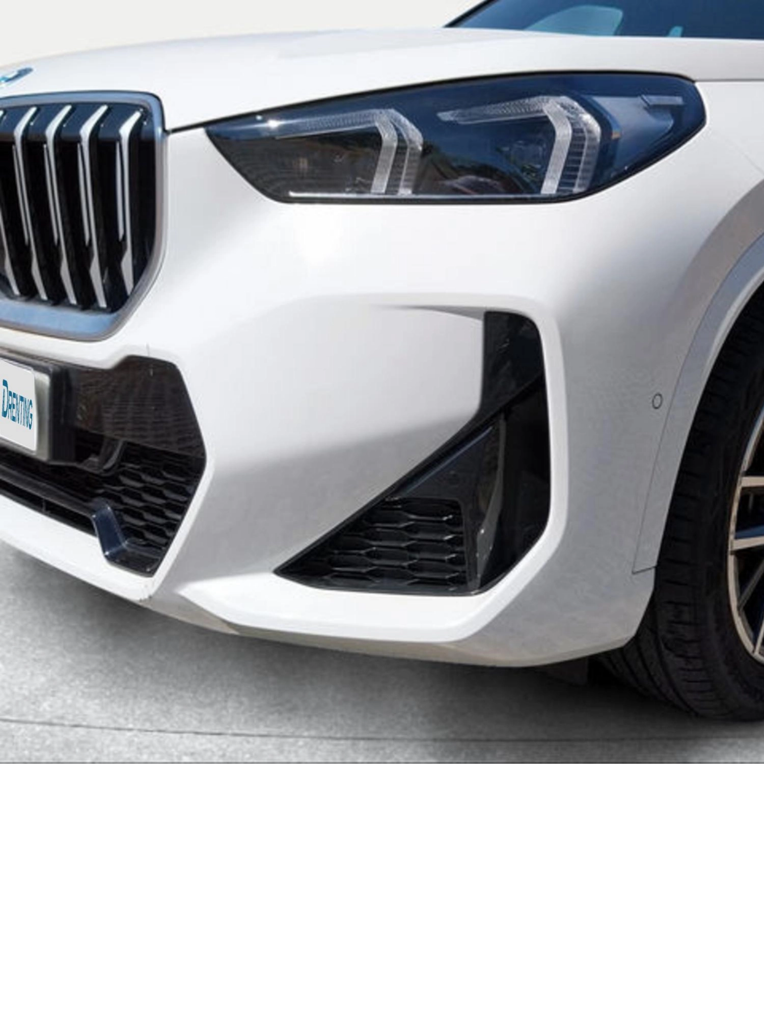 Renting BMW X1 xDrive25e 180 kW (245 CV) 3 11