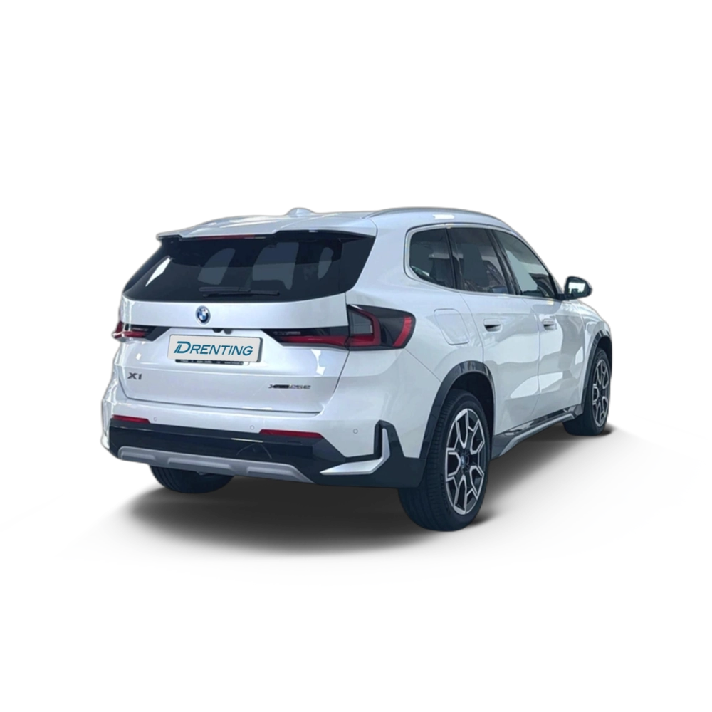 Renting BMW X1 xDrive25e 180 kW (245 CV) 4 8