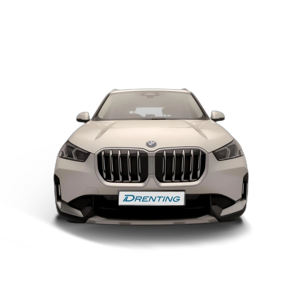 Renting BMW X1 xDrive25e 180 kW (245 CV) 4 12