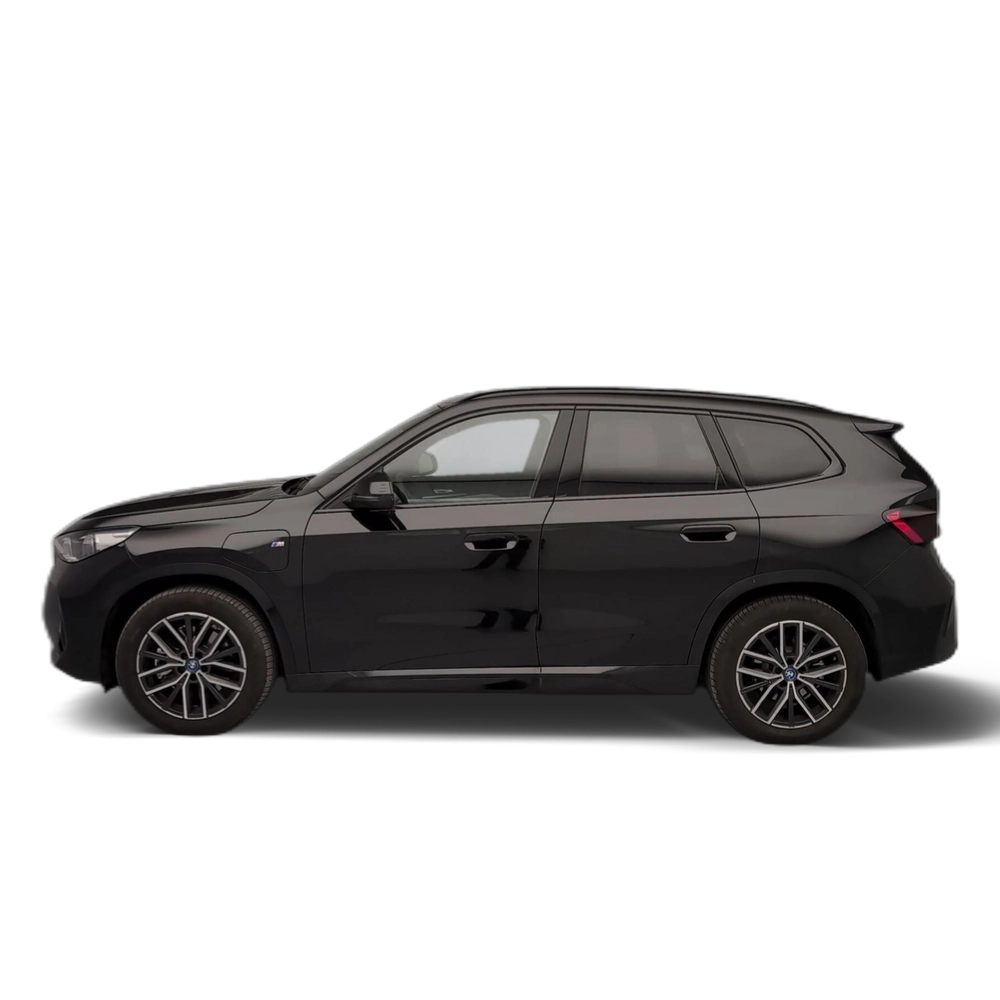 Renting BMW X1 xDrive30e 240 kW (326 CV) 3 1