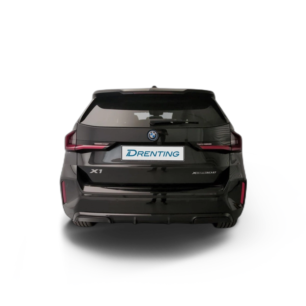 Renting BMW X1 xDrive30e 240 kW (326 CV) 3 1