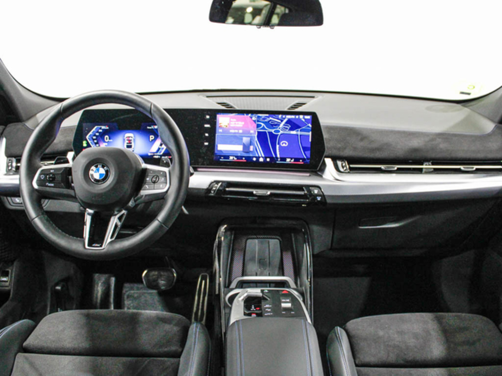 Renting BMW X2 sDrive18d 110 kW (150 CV) 20 1
