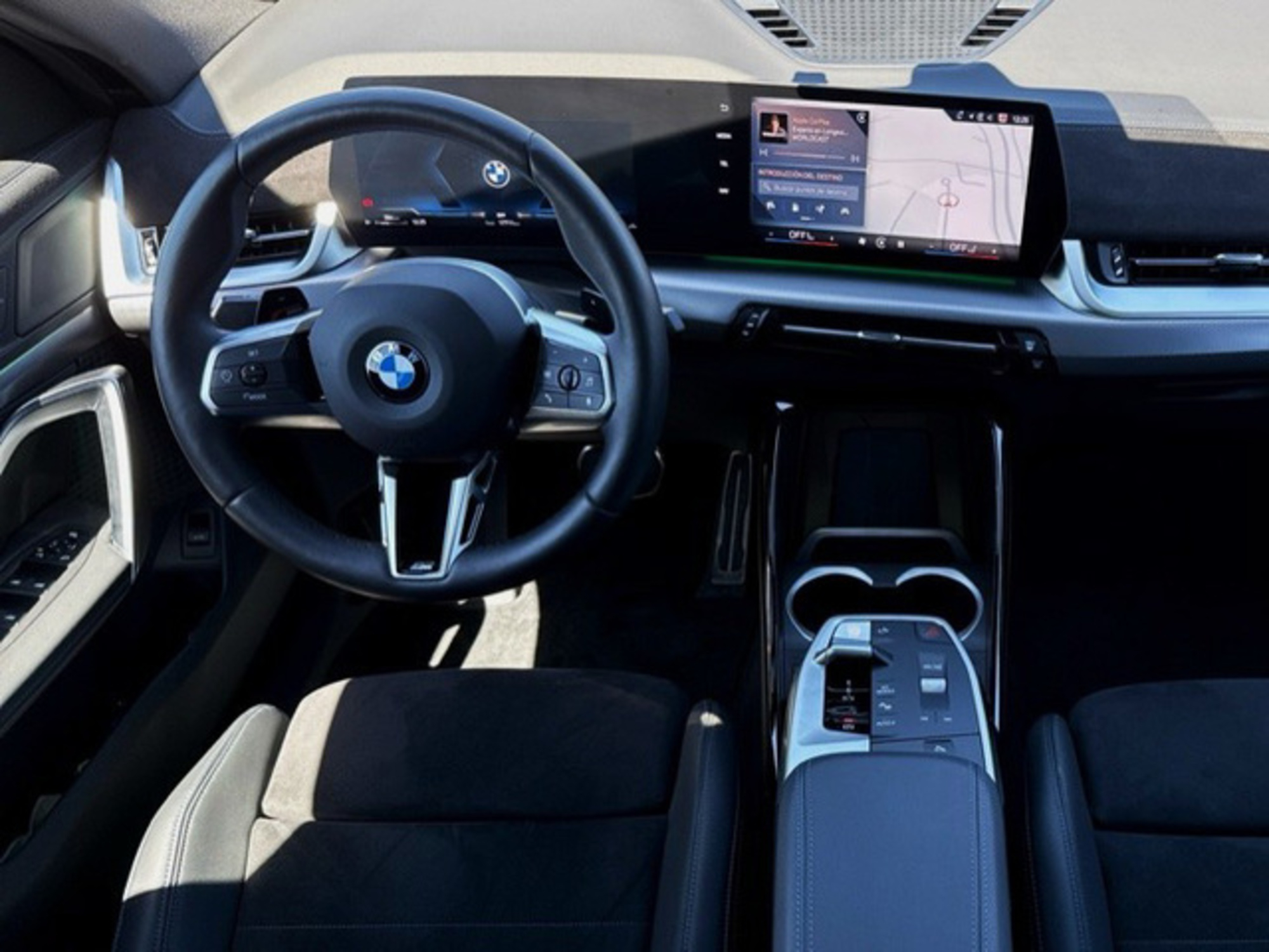 Renting BMW X2 sDrive18d 110 kW (150 CV) 21 4