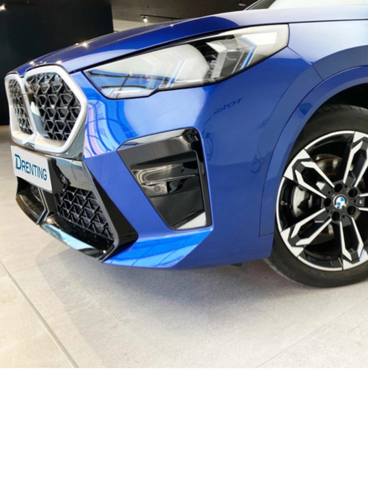 Renting BMW X2 sDrive18d 110 kW (150 CV) 5 1