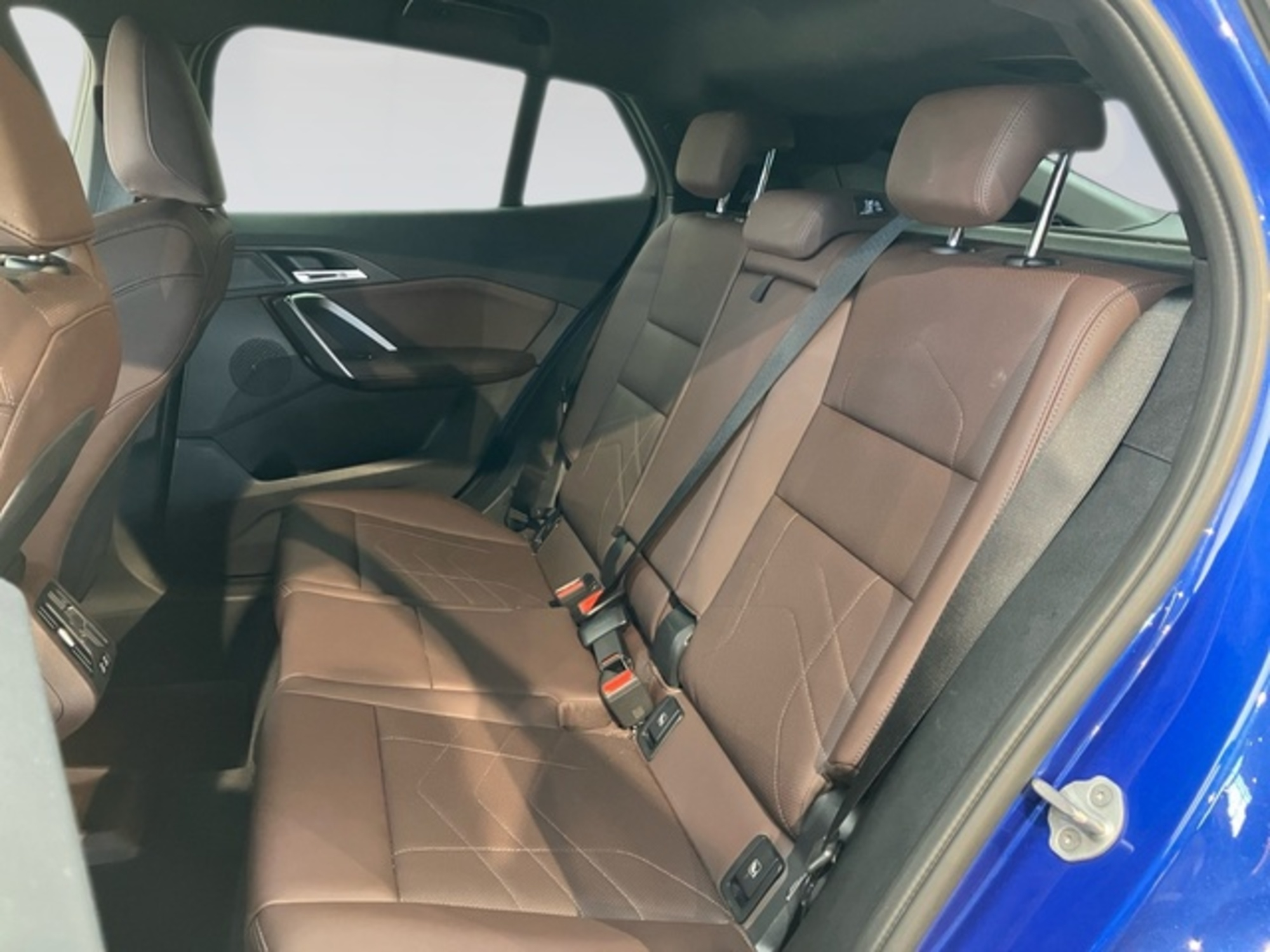Renting BMW X2 sDrive18d 110 kW (150 CV) 5 1