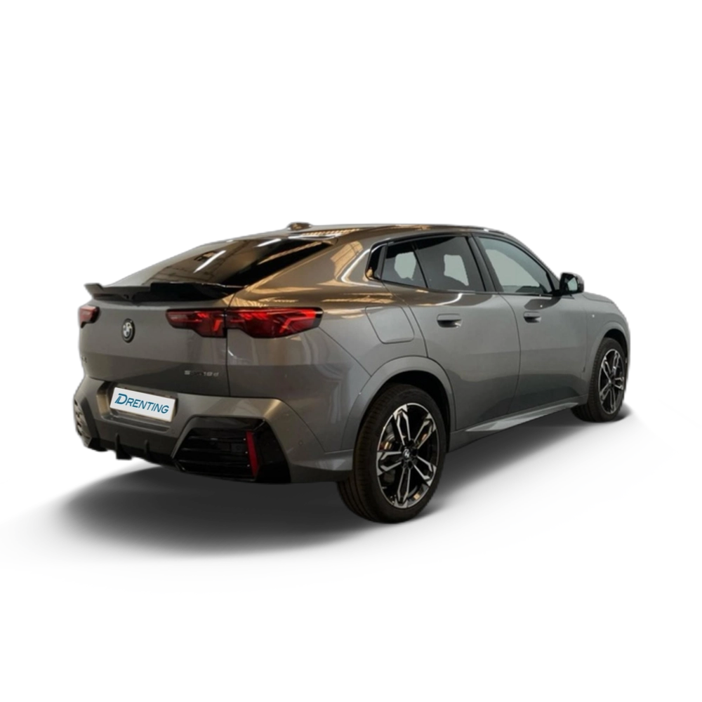 Renting BMW X2 sDrive18d 110 kW (150 CV) 9 3