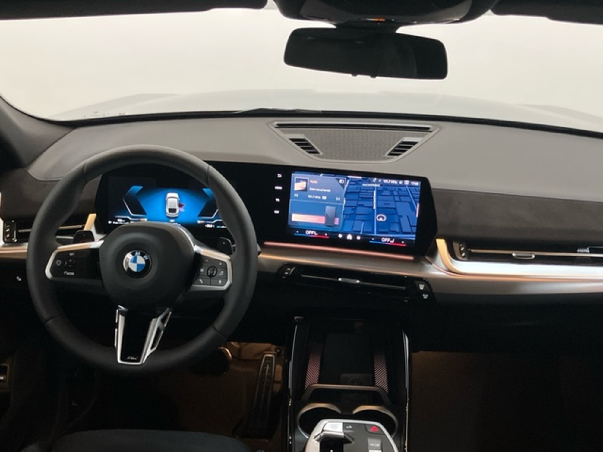 Renting BMW X2 sDrive18d 110 kW (150 CV) 9 3