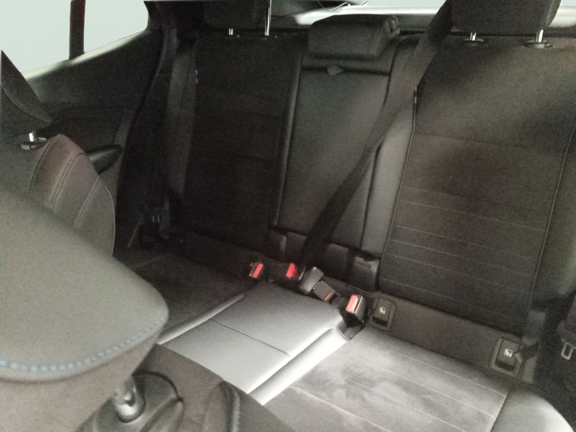Renting BMW X2 sDrive18d 110 kW (150 CV) 9 6