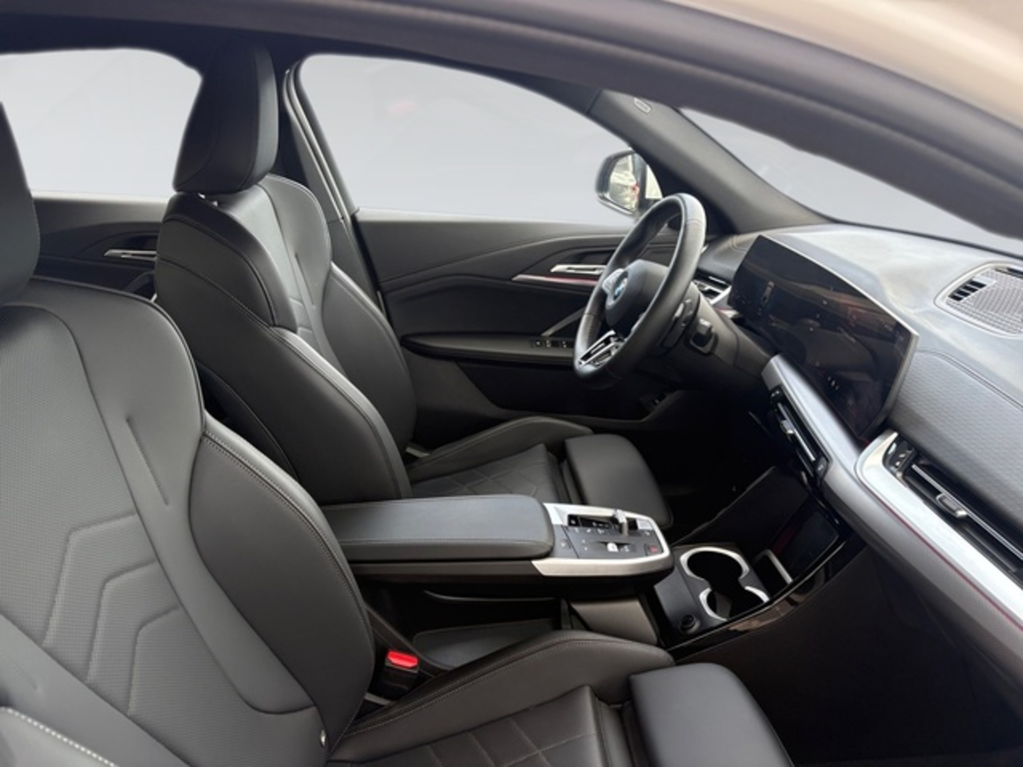 Renting BMW X2 sDrive18d 110 kW (150 CV) 9