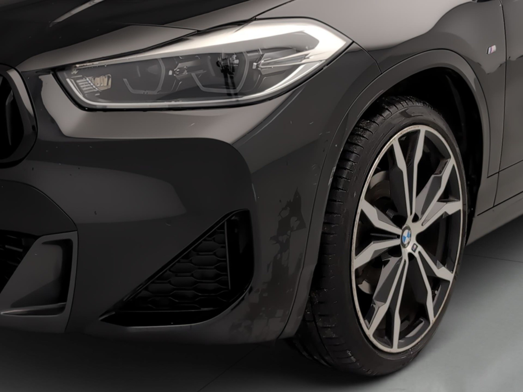 Renting BMW X2 sDrive18d 110 kW (150 CV) 9 9