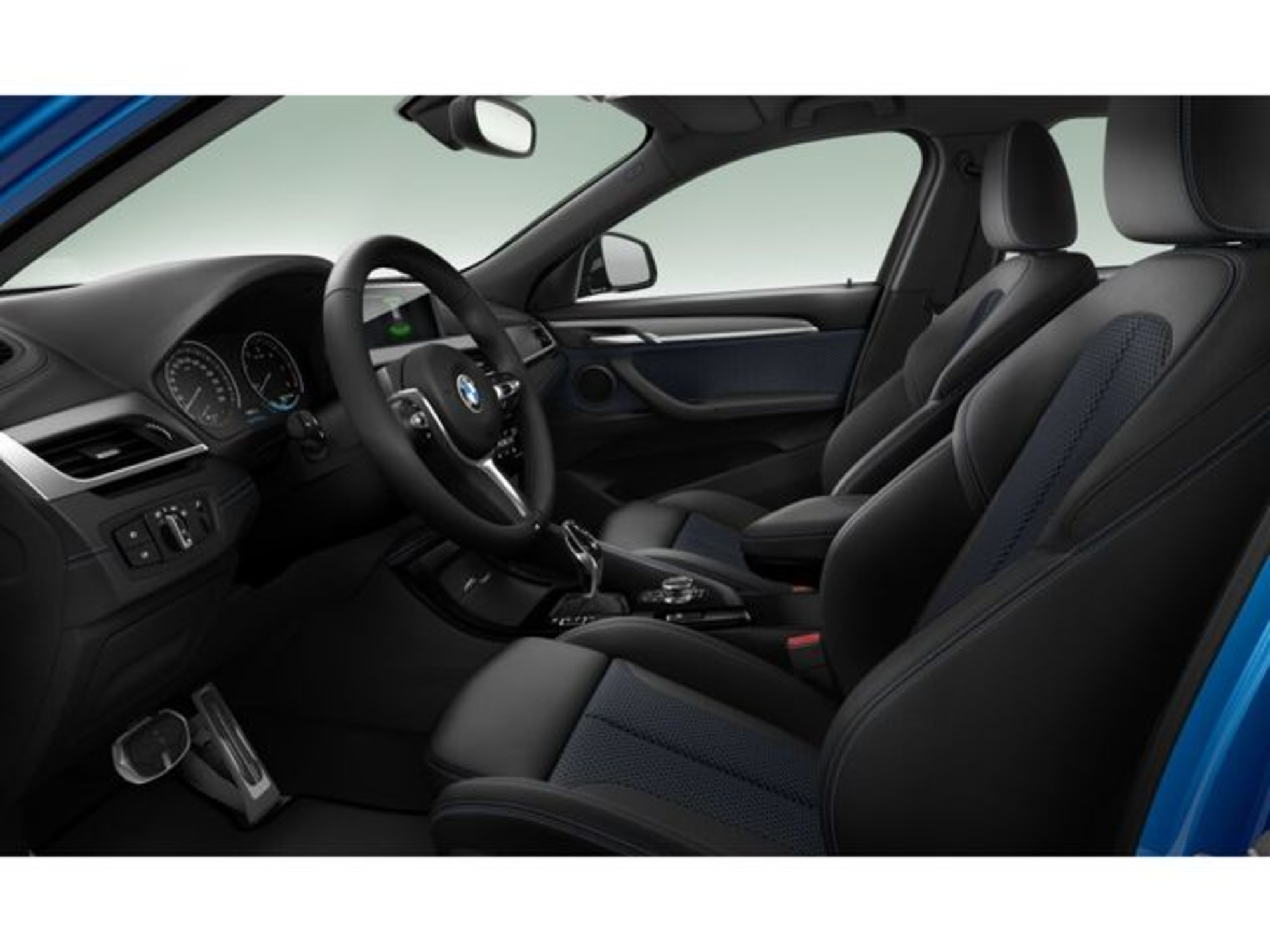 Renting BMW X2 sDrive18d Business 110 kW (150 CV) 13