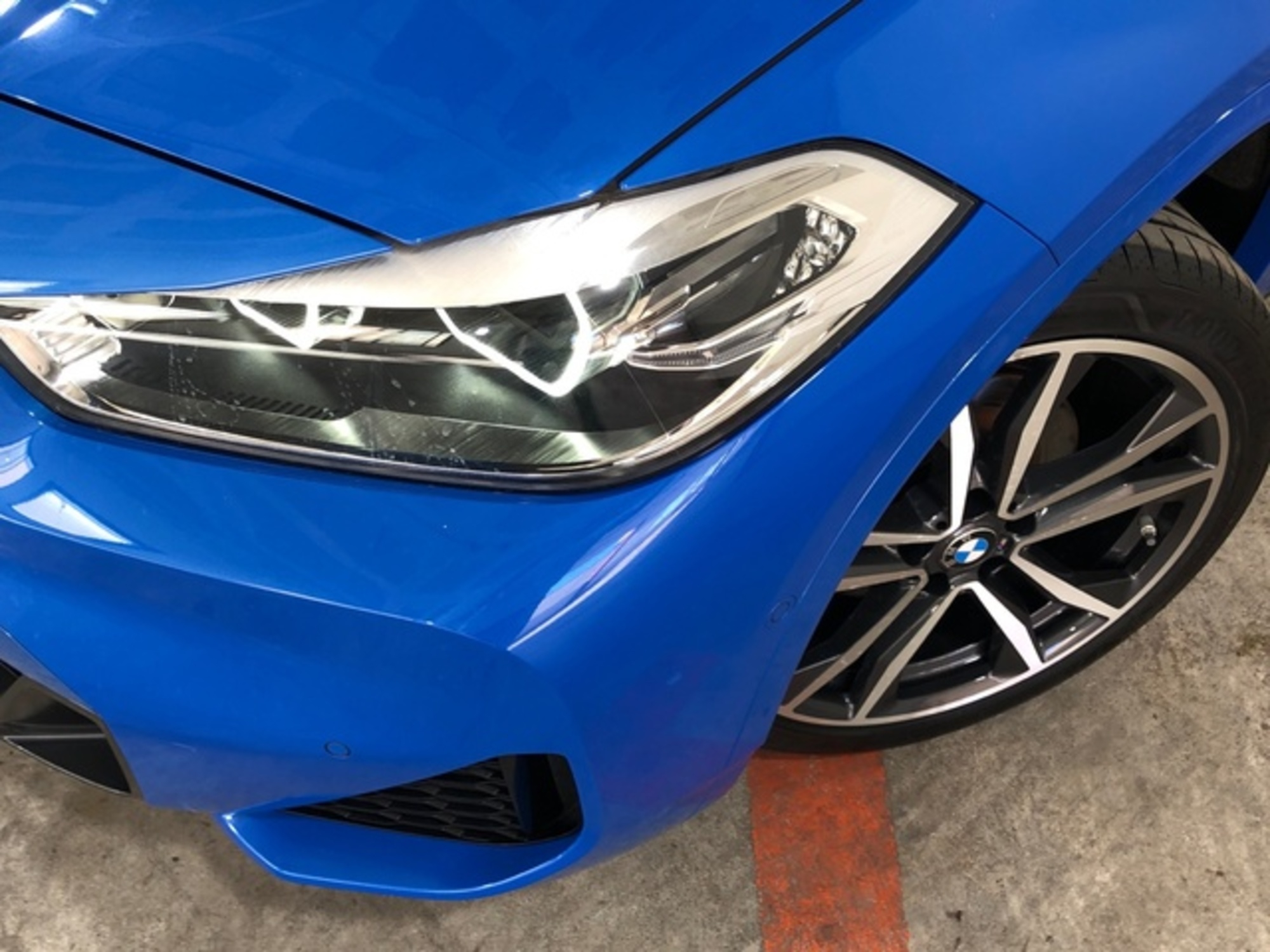 Renting BMW X2 sDrive18d Business 110 kW (150 CV)
