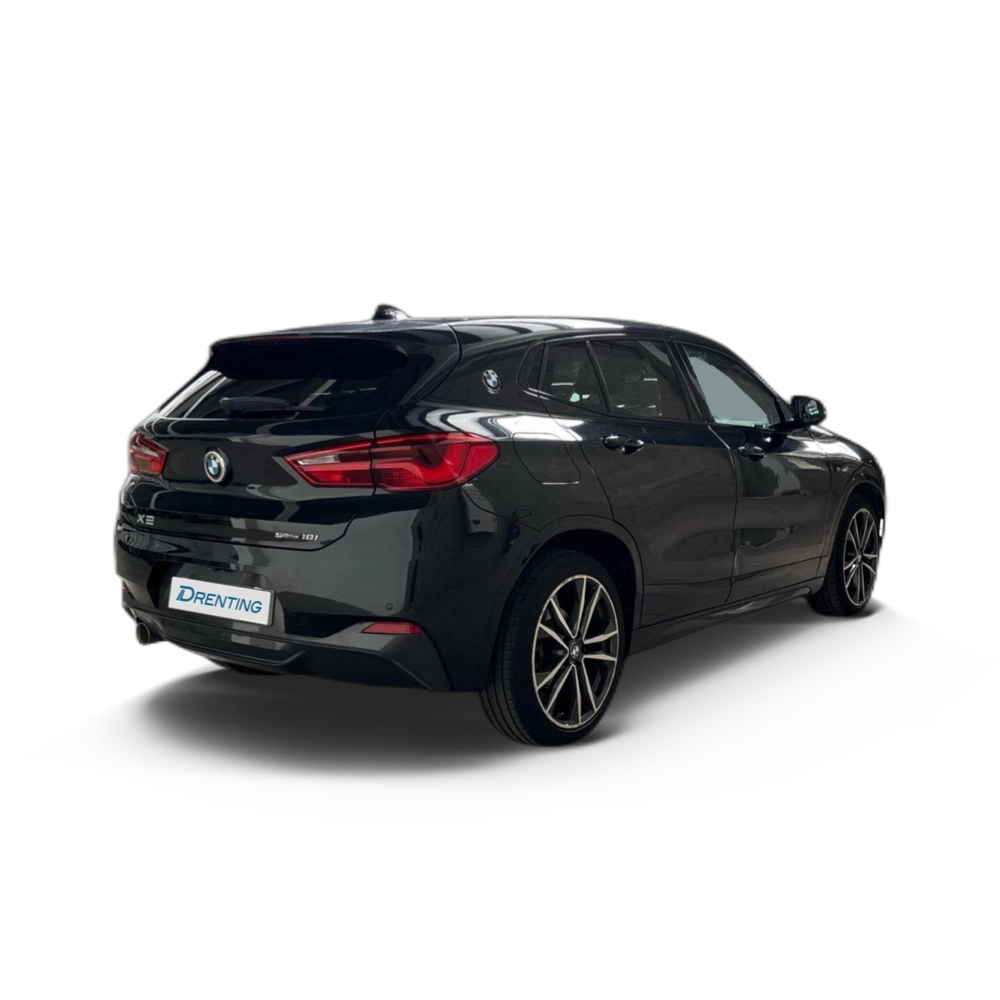 Renting BMW X2 sDrive18i 103 kW (140 CV) 5 1