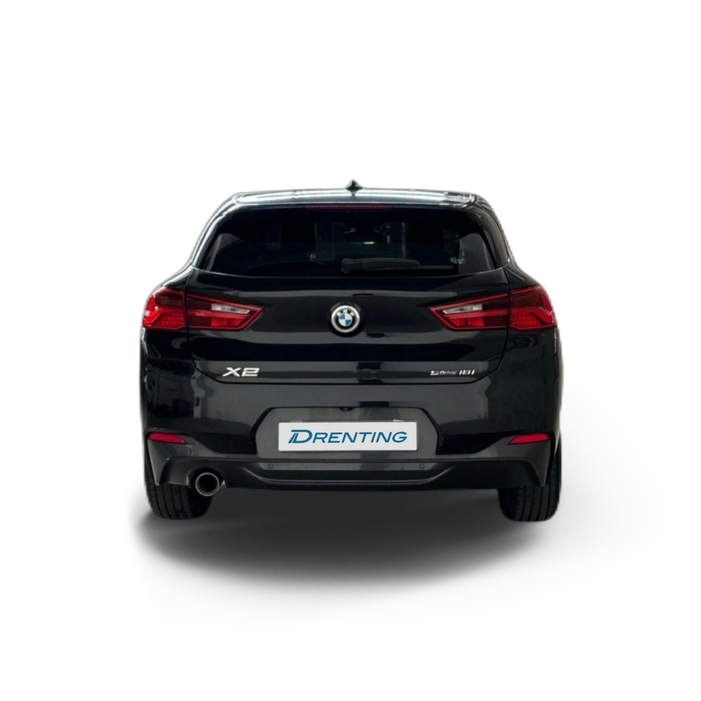 Renting BMW X2 sDrive18i 103 kW (140 CV) 5 1