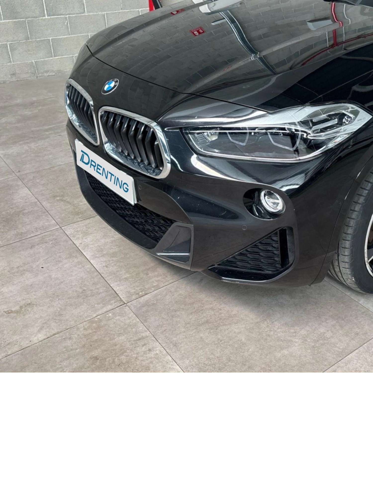 Renting BMW X2 sDrive18i 103 kW (140 CV) 5 1