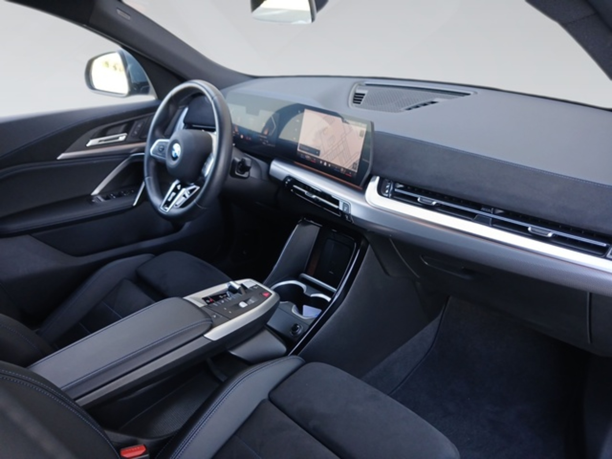 Renting BMW X2 sDrive20d 120 kW (163 CV) 1 8