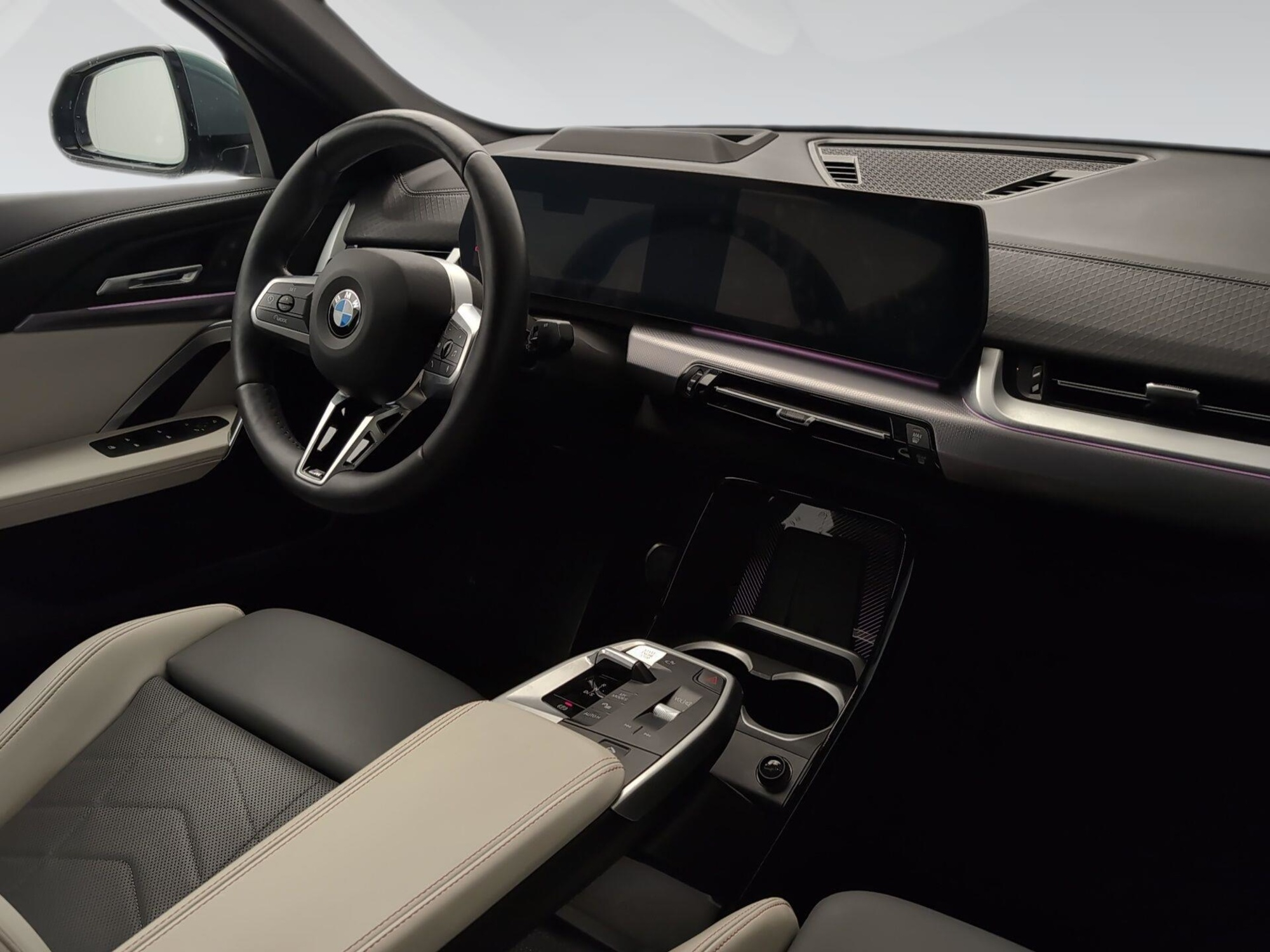 Renting BMW X2 sDrive20d 120 kW (163 CV) 7 5