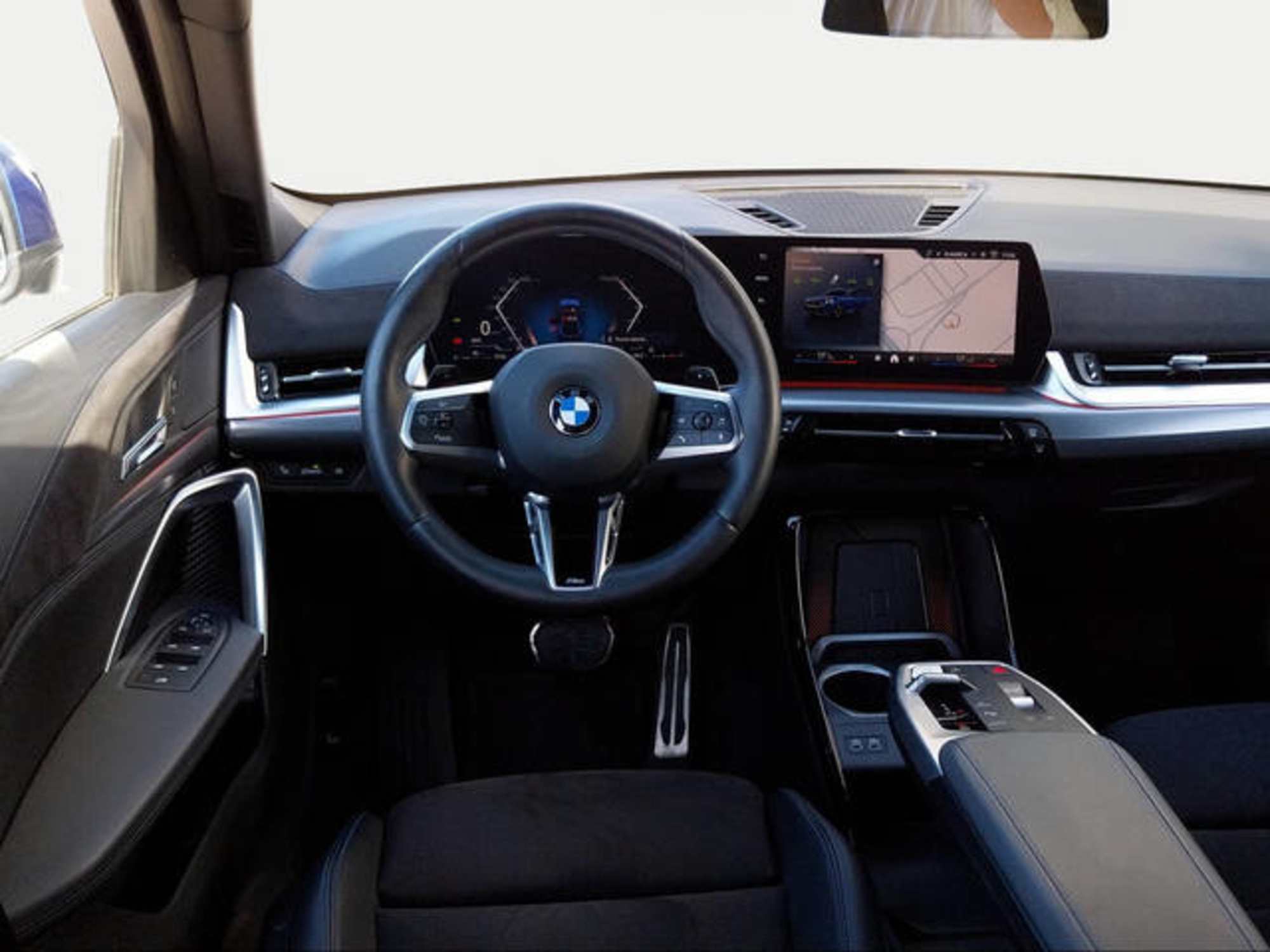 Renting BMW X2 sDrive20d 120 kW (163 CV) 7 7