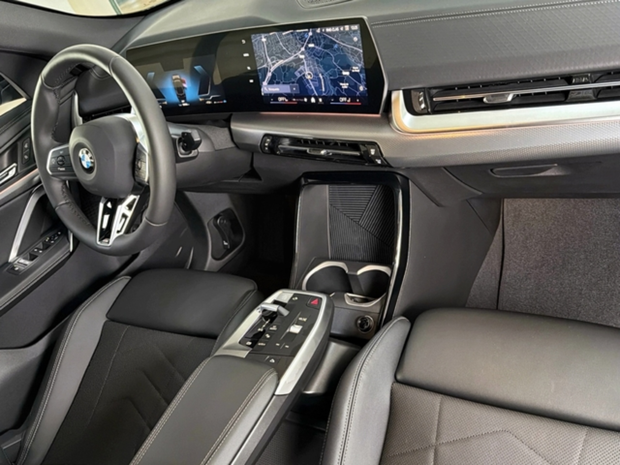 Renting BMW X2 sDrive20d 120 kW (163 CV) 7 4