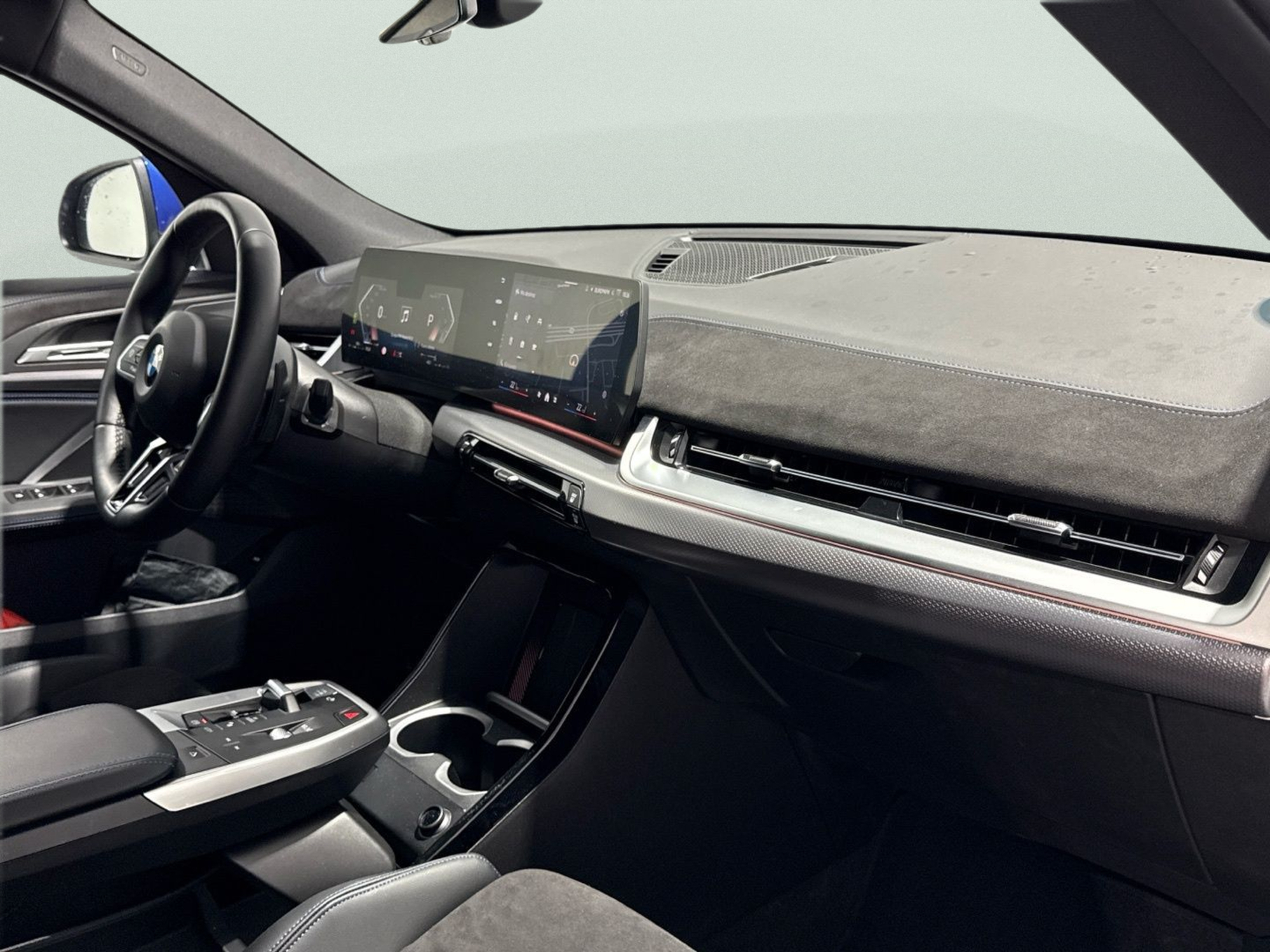 Renting BMW X2 sDrive20d 120 kW (163 CV) 7 12