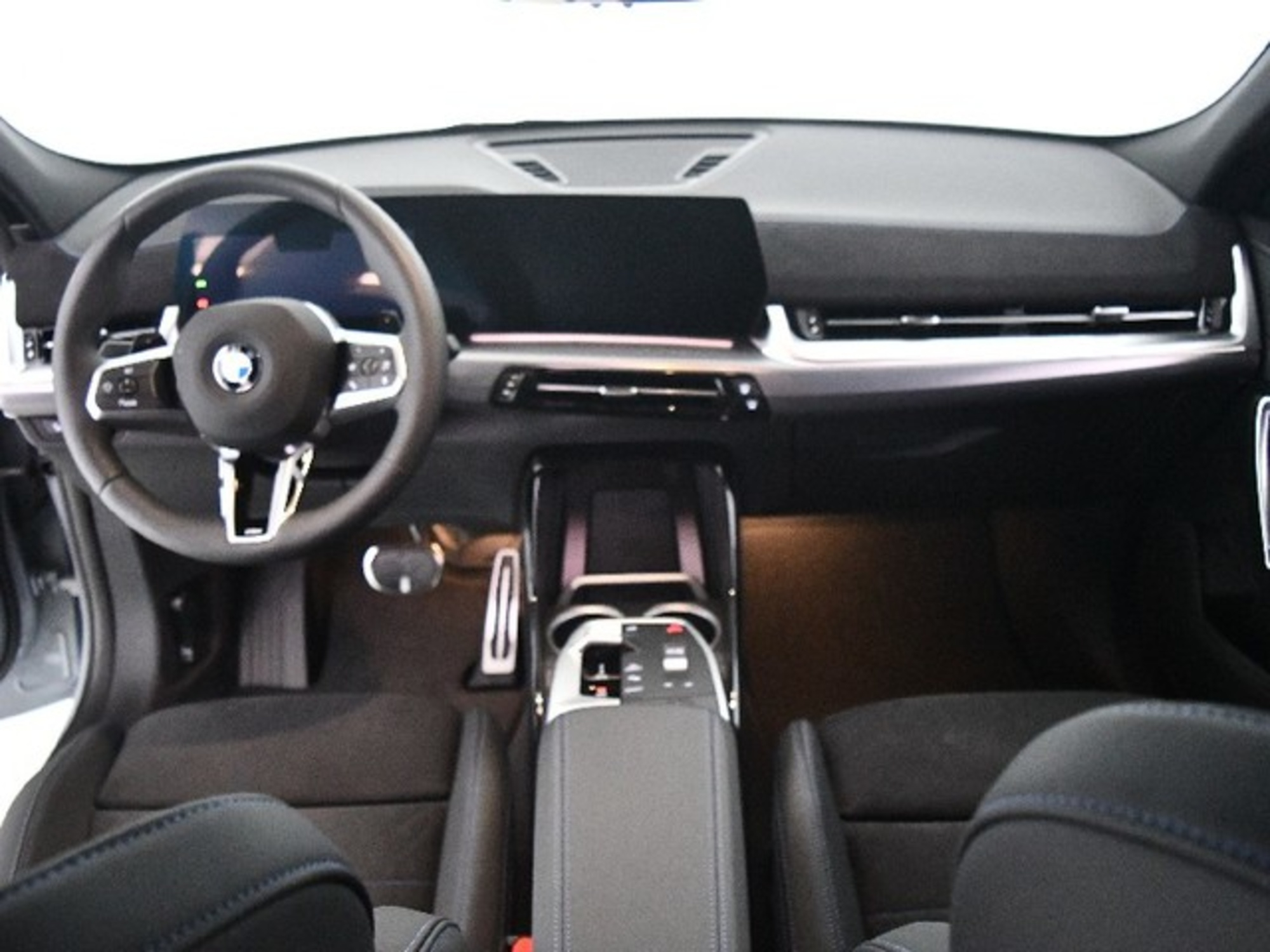 Renting BMW X2 sDrive20i 125 kW (170 CV) 5 1
