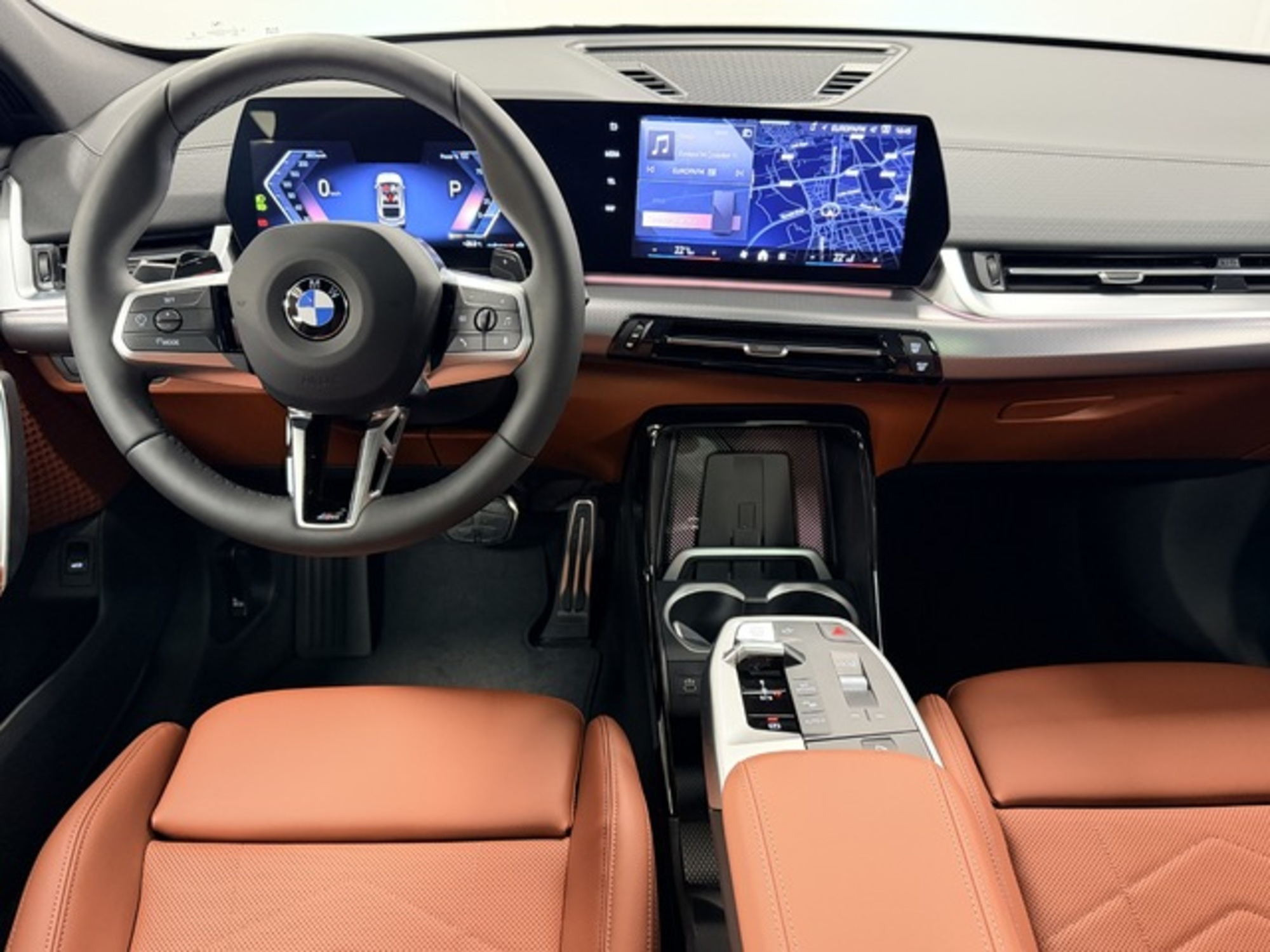 Renting BMW X2 sDrive20i 125 kW (170 CV) 5 2