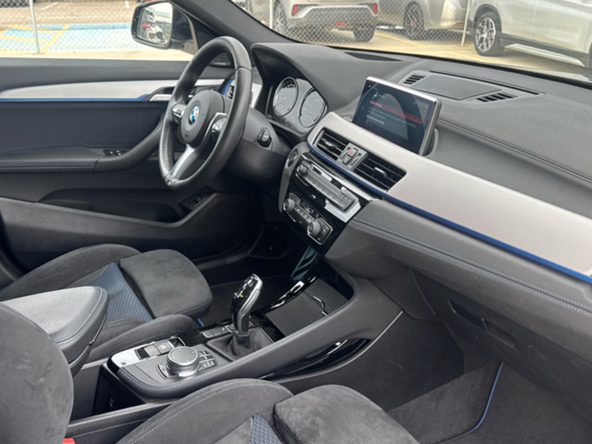 Renting BMW X2 sDrive20i 141 kW (192 CV)